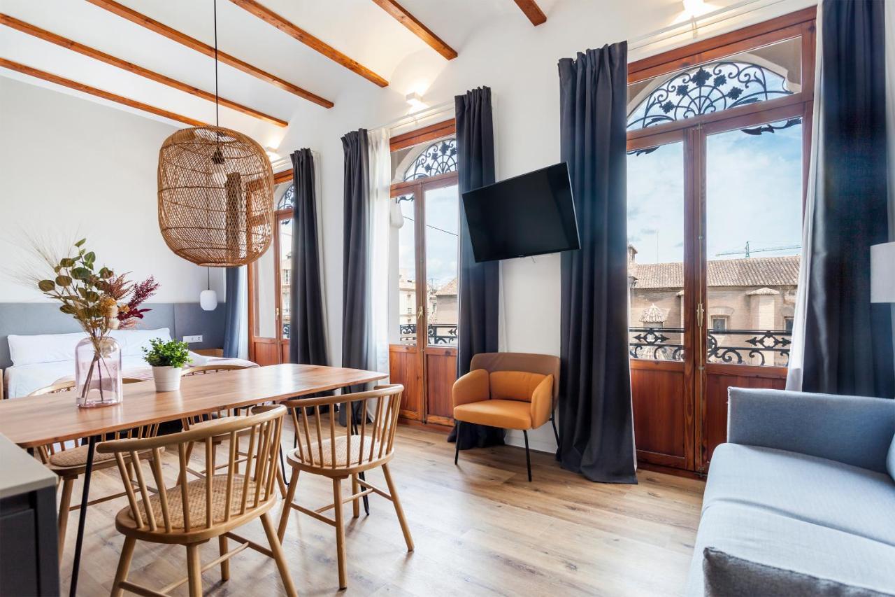 Puerto Beach Suites Valencia Luaran gambar