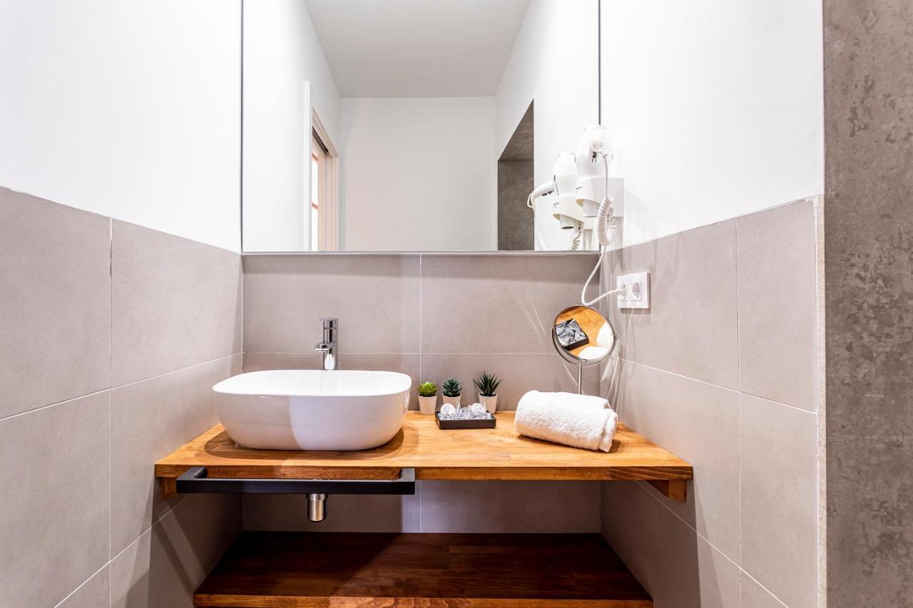 Puerto Beach Suites Valencia Luaran gambar